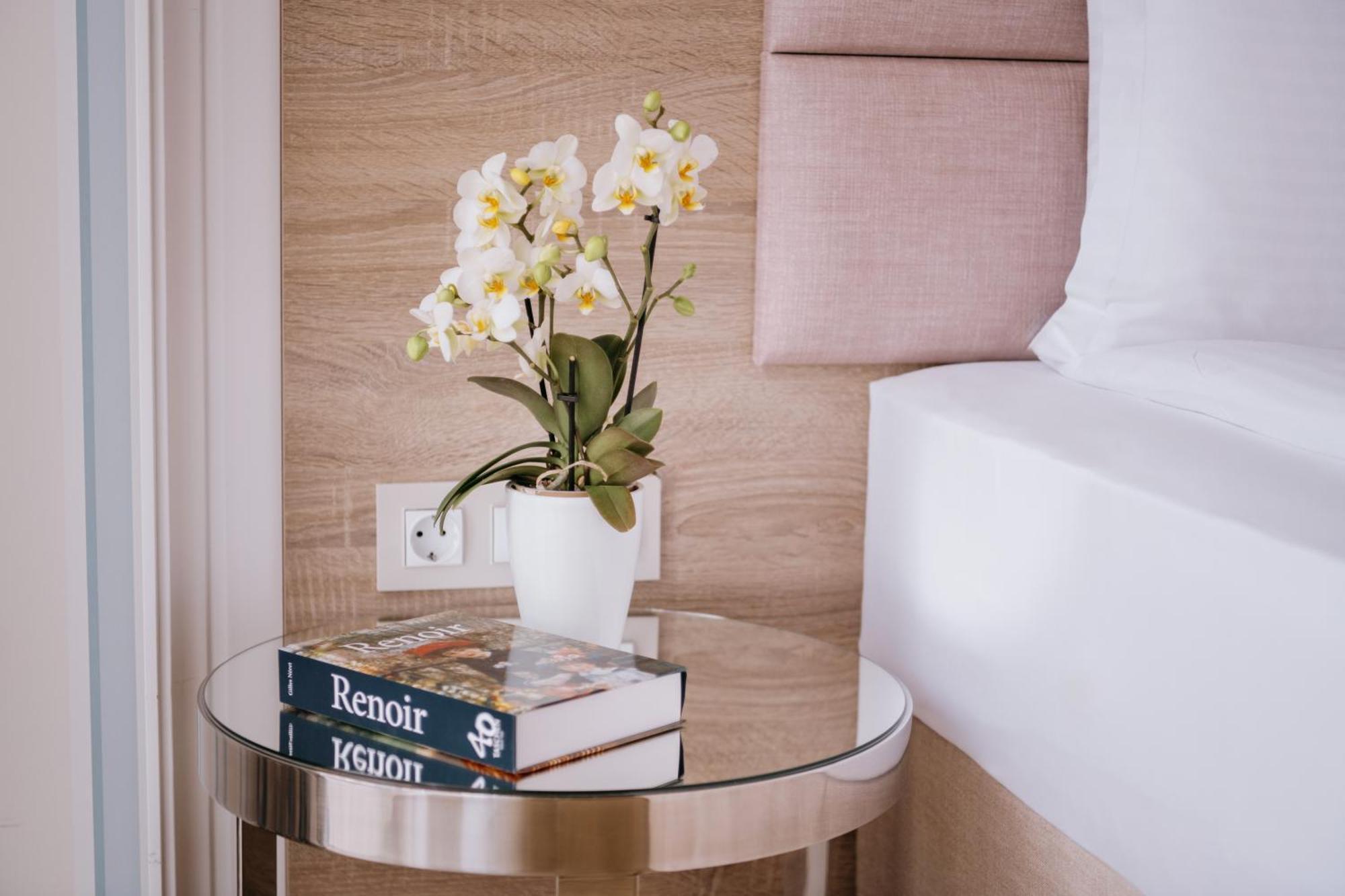 Impresamente Art Hotel Σόφια Εξωτερικό φωτογραφία